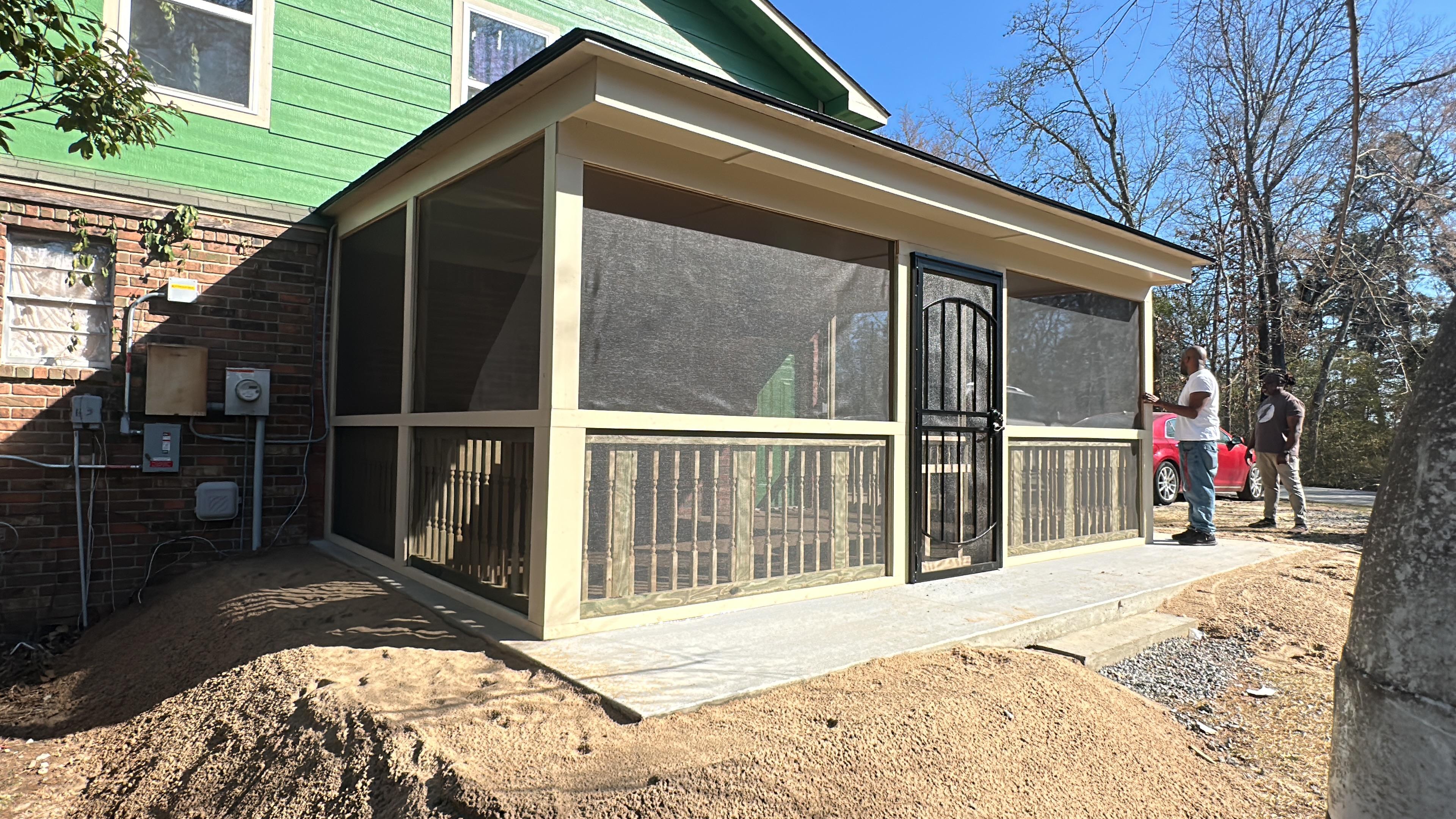 Screened porch construction